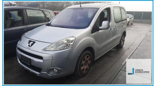 PEUGEOT PARTNER B9 del 2009 parti usate e ricambi - Tipo Motore 9HV