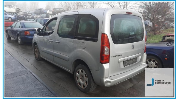PEUGEOT PARTNER B9 del 2009 parti usate e ricambi - Tipo Motore 9HV