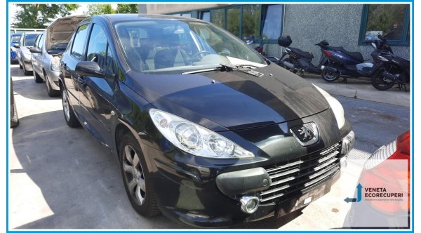 PEUGEOT 307  del 2006 parti usate e ricambi - Tipo Motore NFU