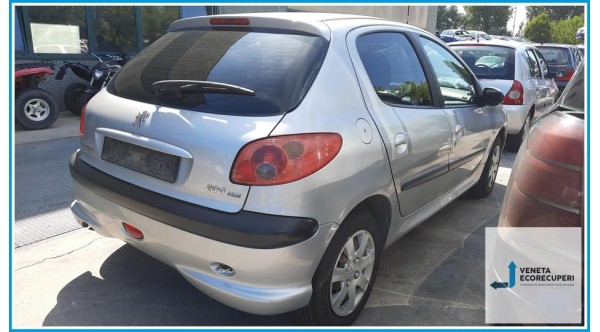 PEUGEOT 206  del 2005 parti usate e ricambi - Tipo Motore 8HZ