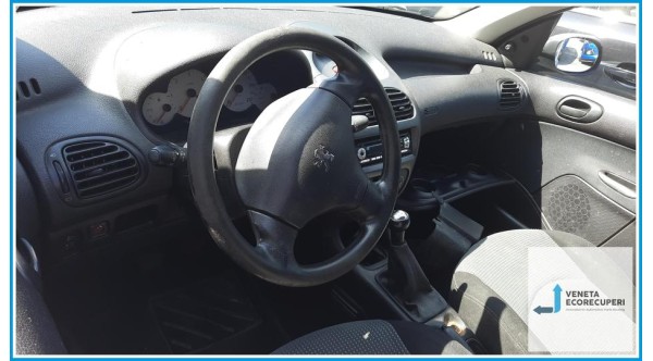 PEUGEOT 206  del 2005 parti usate e ricambi - Tipo Motore 8HZ