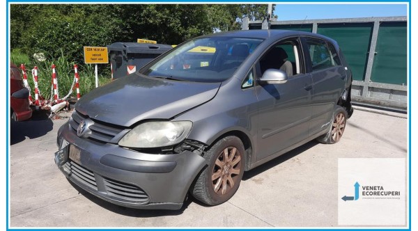 VOLKSWAGEN GOLF PLUS 5M del 2006 parti usate e ricambi - Tipo Motore BSE