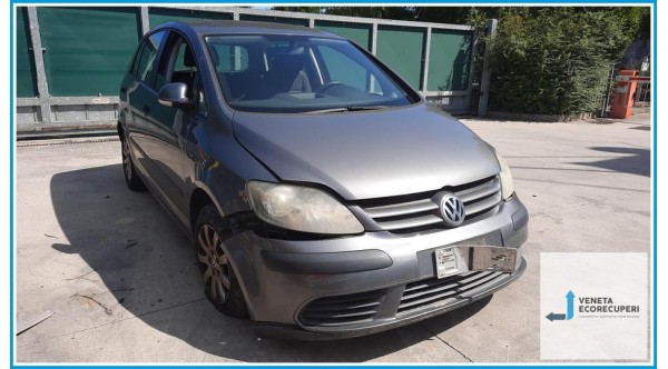 VOLKSWAGEN GOLF PLUS 5M del 2006 parti usate e ricambi - Tipo Motore BSE
