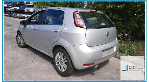 FIAT PUNTO 6U del 2014 parti usate e ricambi - Tipo Motore 199A9000