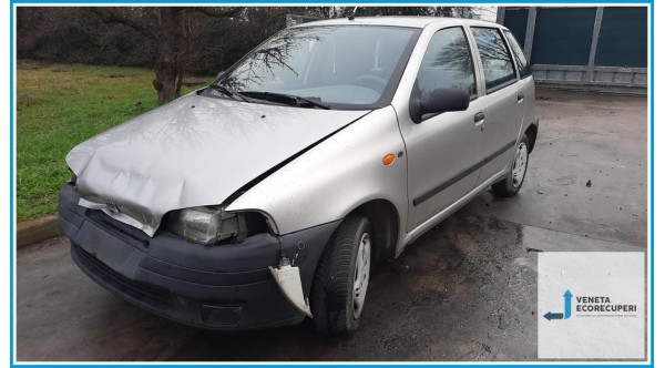 FIAT PUNTO 1a Serie  del 1998 parti usate e ricambi - Tipo Motore 176B4000