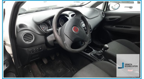 FIAT PUNTO 6U del 2014 parti usate e ricambi - Tipo Motore 169A4000