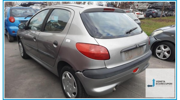 PEUGEOT 206  del 2002 parti usate e ricambi - Tipo Motore HFX