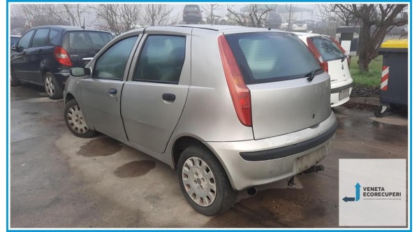 FIAT PUNTO 1N/1P del 2002 parti usate e ricambi - Tipo Motore 188A2000
