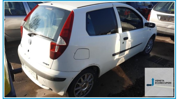 FIAT PUNTO VAN 2U del 2004 parti usate e ricambi - Tipo Motore 188A9000