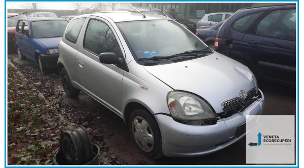 TOYOTA YARIS FRP del 2001 parti usate e ricambi - Tipo Motore 1SZFE