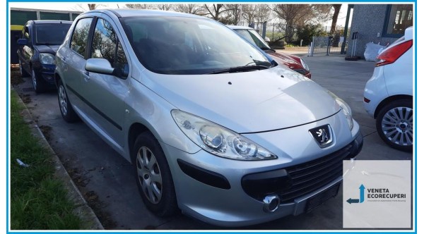 PEUGEOT 307  del 2005 parti usate e ricambi - Tipo Motore 9HX