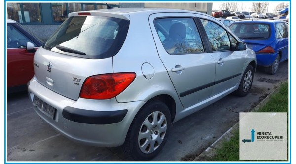 PEUGEOT 307  del 2005 parti usate e ricambi - Tipo Motore 9HX
