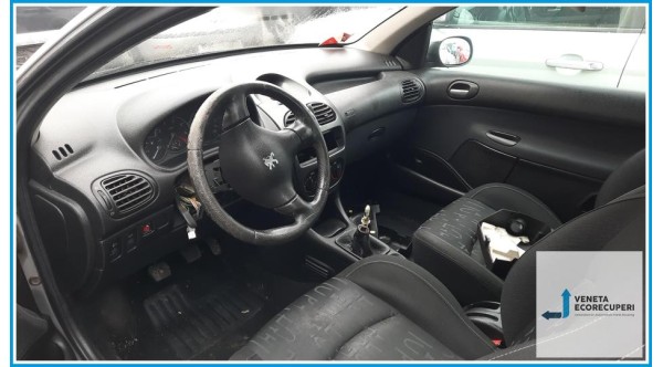 PEUGEOT 206  del 2001 parti usate e ricambi - Tipo Motore NFU