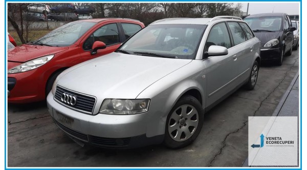 AUDI A4 8E del 2002 parti usate e ricambi - Tipo Motore AWX