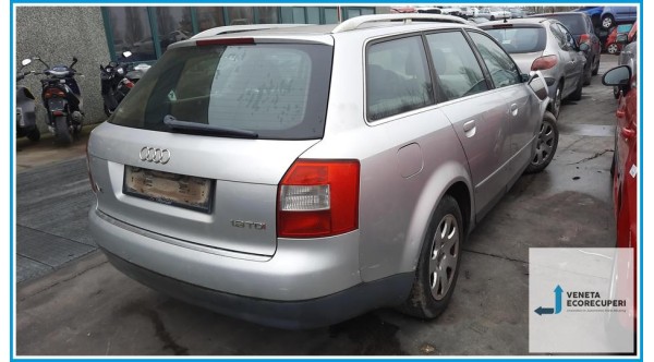 AUDI A4 8E del 2002 parti usate e ricambi - Tipo Motore AWX
