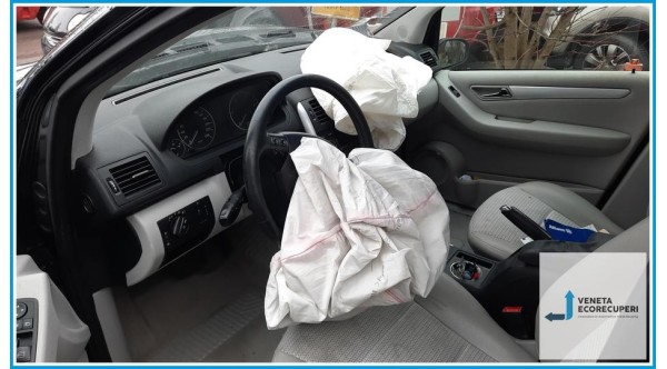 MERCEDES-BENZ Classe A W/C169 del 2006 parti usate e ricambi - Tipo Motore 640942
