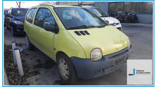 RENAULT TWINGO 1a Serie  del 2001 parti usate e ricambi - Tipo Motore D7FF7