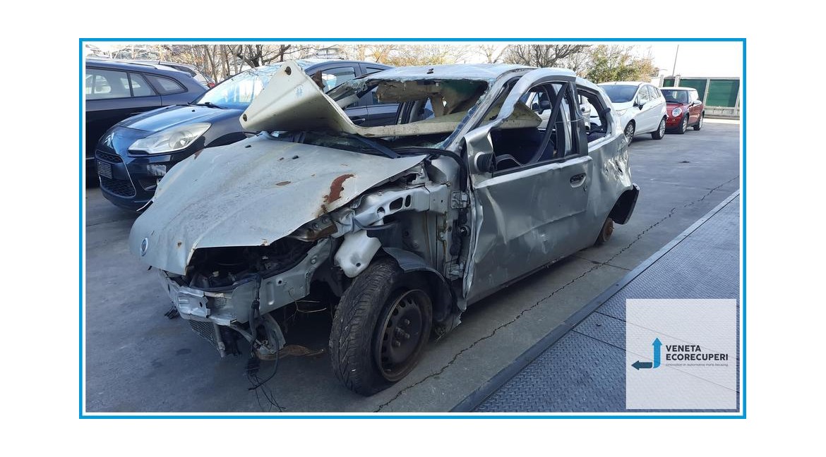 FIAT PUNTO 1N/1P del 2002 parti usate e ricambi - Tipo Motore 188A4000