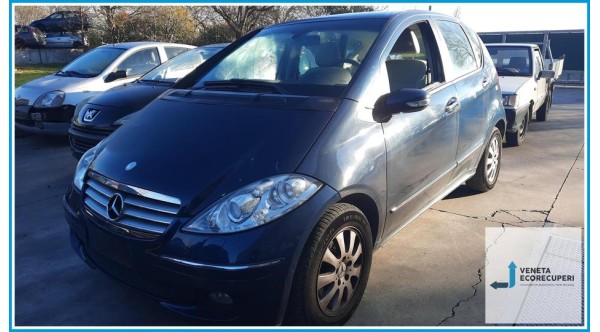 MERCEDES-BENZ Classe A W/C169 del 2006 parti usate e ricambi - Tipo Motore 266920
