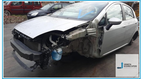 FIAT PUNTO 51 del 2013 parti usate e ricambi - Tipo Motore 169A4000
