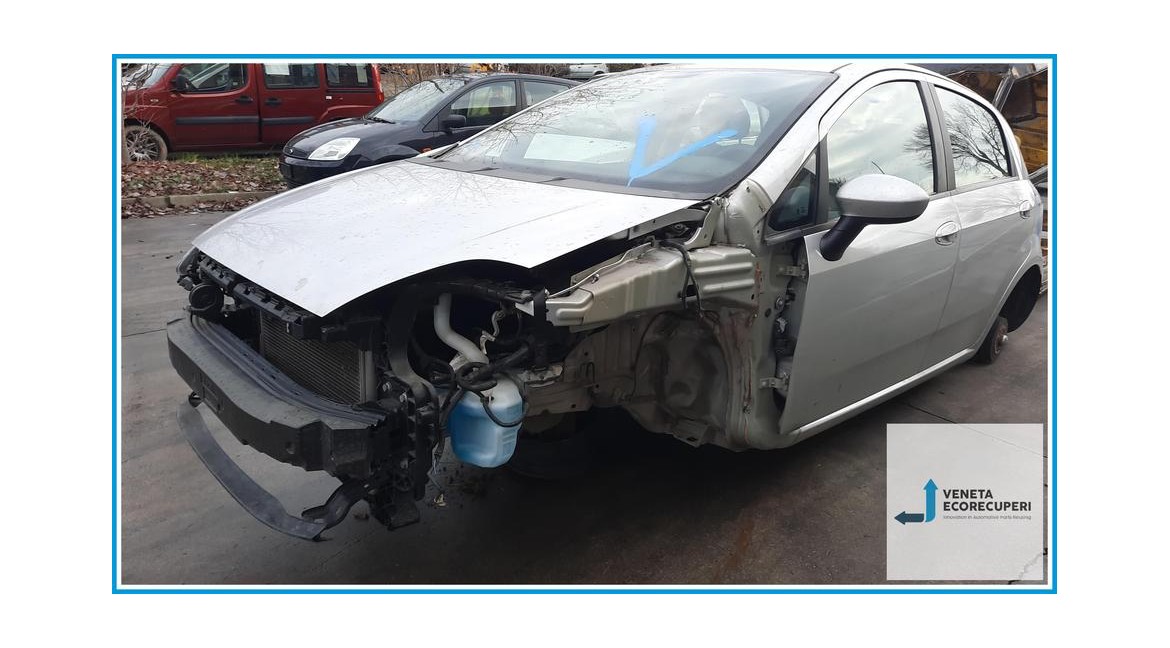 FIAT PUNTO 51 del 2013 parti usate e ricambi - Tipo Motore 169A4000