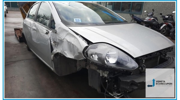 FIAT PUNTO 51 del 2013 parti usate e ricambi - Tipo Motore 169A4000