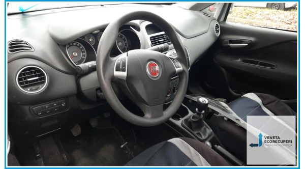 FIAT PUNTO 51 del 2013 parti usate e ricambi - Tipo Motore 169A4000