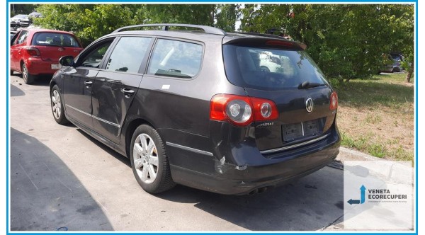 VOLKSWAGEN PASSAT 3C del 2009 parti usate e ricambi - Tipo Motore CBAB