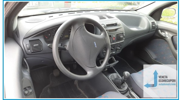 FIAT BRAVO 1L del 2000 parti usate e ricambi