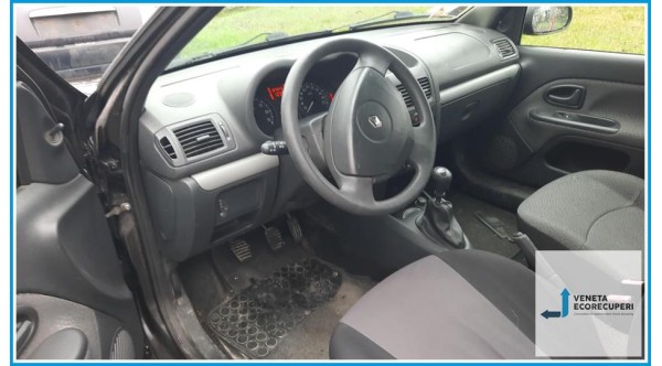 RENAULT CLIO 2a Serie  del 2007 parti usate e ricambi - Tipo Motore D7FG7