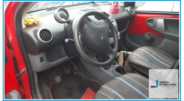 PEUGEOT 107  del 2009 parti usate e ricambi - Tipo Motore 1KR