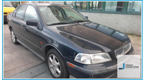 VOLVO Serie 40  del 1997 parti usate e ricambi - Tipo Motore B4204S