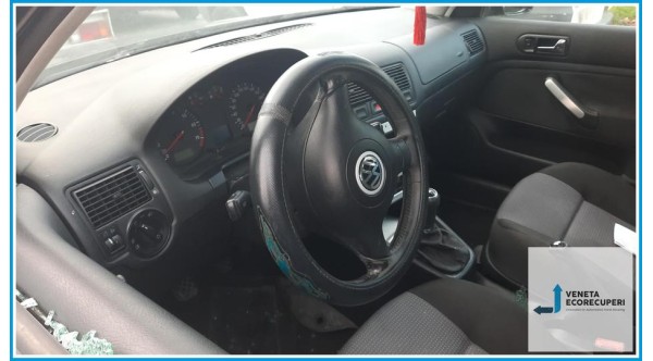 VOLKSWAGEN GOLF 1J del 2003 parti usate e ricambi - Tipo Motore AZD