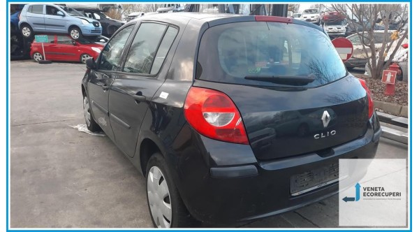RENAULT CLIO 3a Serie  del 2008 parti usate e ricambi - Tipo Motore D4FD7