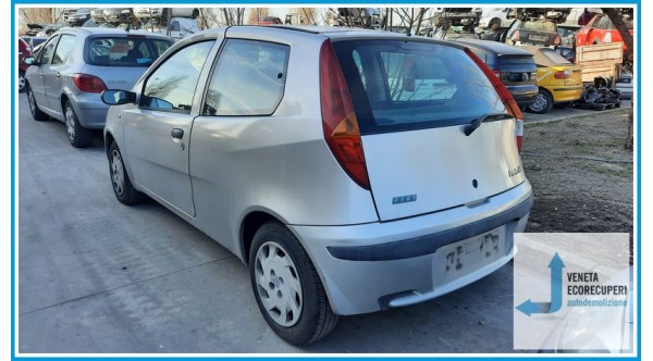 FIAT PUNTO 1N/1P del 2003 parti usate e ricambi