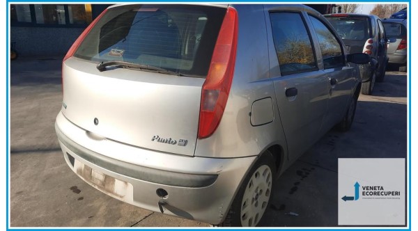 FIAT PUNTO 1N/1P del 2000 parti usate e ricambi - Tipo Motore 188A4000