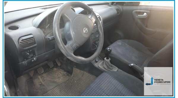 OPEL CORSA X01 del 2004 parti usate e ricambi - Tipo Motore Z13DT