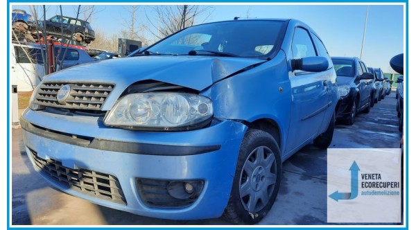 FIAT PUNTO 1N/1P del 2004 parti usate e ricambi