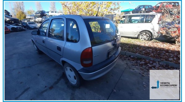 OPEL CORSA S93 del 1997 parti usate e ricambi - Tipo Motore X10XE