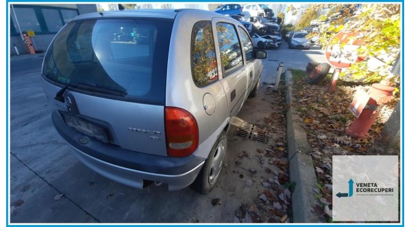 OPEL CORSA S93 del 1997 parti usate e ricambi - Tipo Motore X10XE
