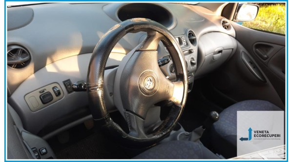 TOYOTA YARIS FRP del 2002 parti usate e ricambi - Tipo Motore 2SZFE
