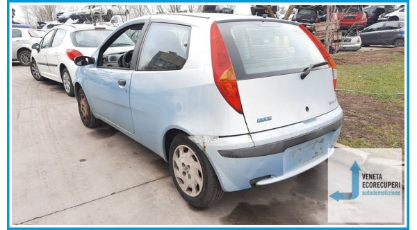 FIAT PUNTO 1N/1P del 2001 parti usate e ricambi