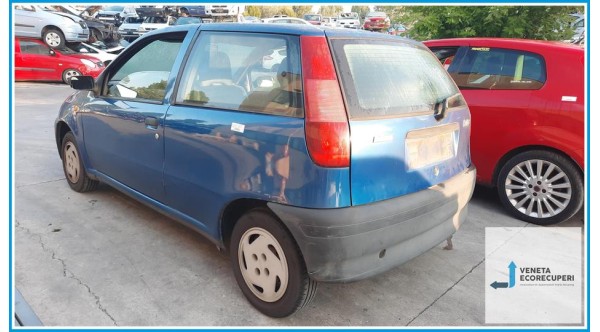 FIAT PUNTO 1a Serie  del 1997 parti usate e ricambi - Tipo Motore 176B2000