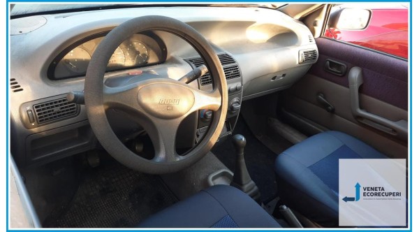 FIAT PUNTO 1a Serie  del 1997 parti usate e ricambi - Tipo Motore 176B2000
