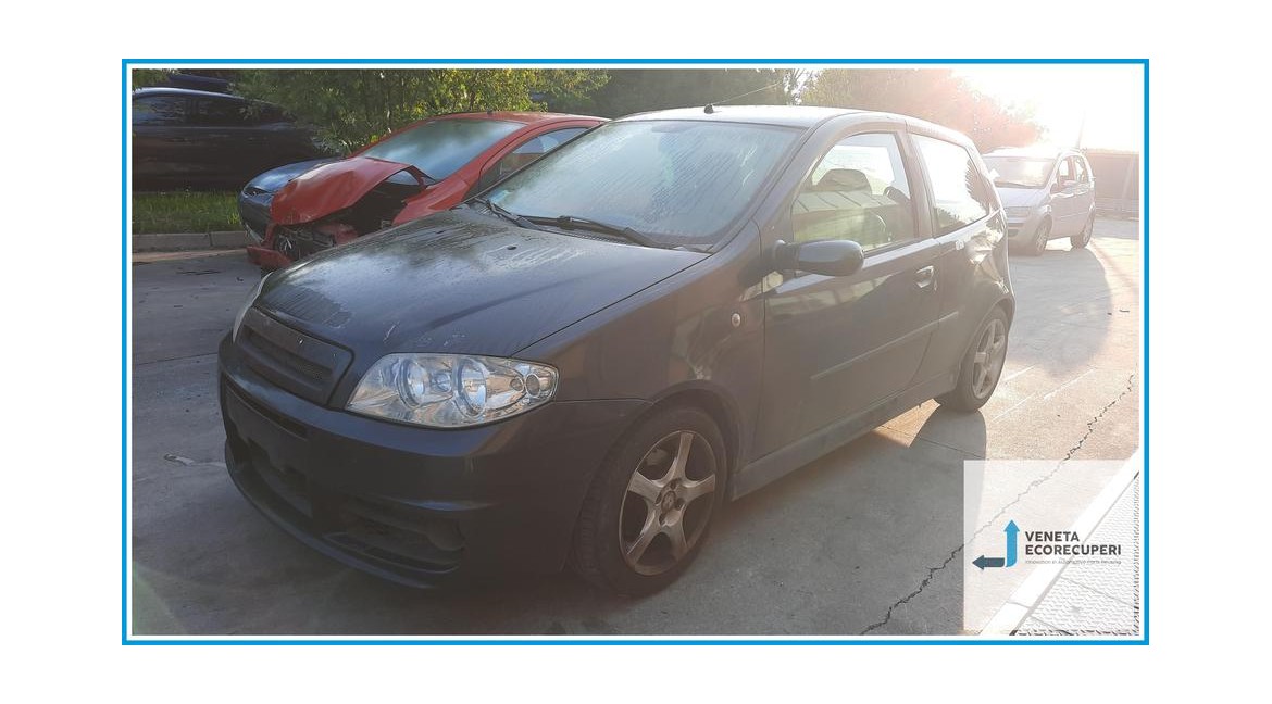 FIAT PUNTO 2U del 2004 parti usate e ricambi - Tipo Motore 843A1000