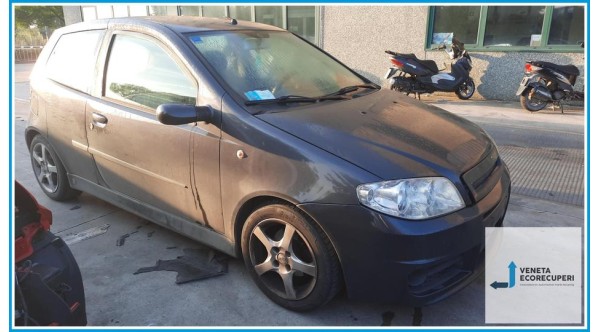 FIAT PUNTO 2U del 2004 parti usate e ricambi - Tipo Motore 843A1000