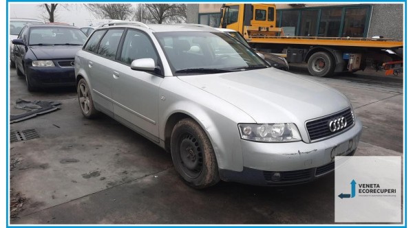 AUDI A4 8E del 2002 parti usate e ricambi - Tipo Motore AVF