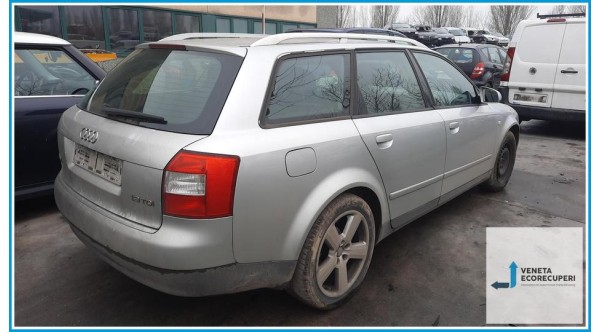 AUDI A4 8E del 2002 parti usate e ricambi - Tipo Motore AVF