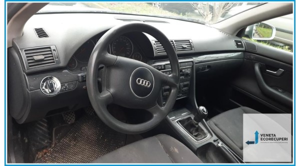 AUDI A4 8E del 2002 parti usate e ricambi - Tipo Motore AVF