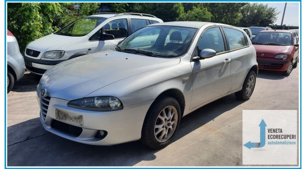 ALFA ROMEO 147 W8 del 2005 parti usate e ricambi - Tipo Motore AR37203